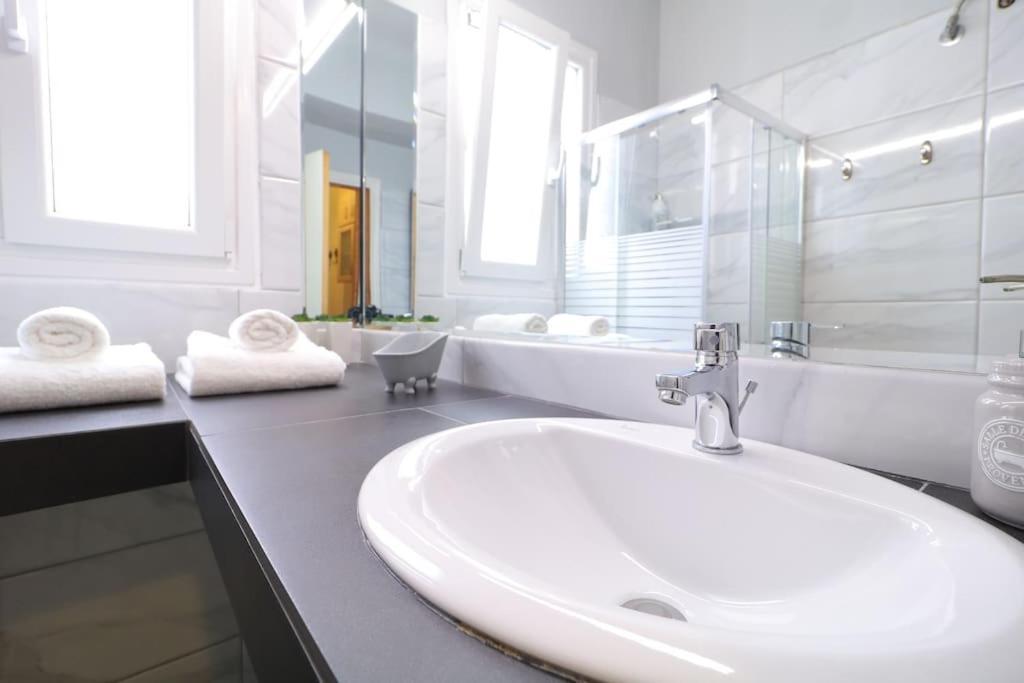 אתונה Restful Apartment - Syntagma Square מראה חיצוני תמונה